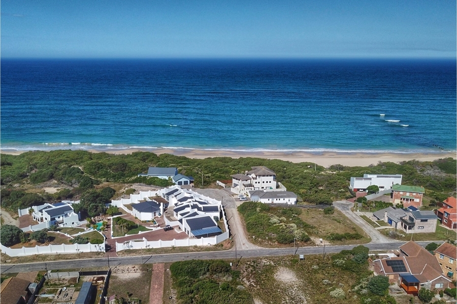 0 Bedroom Property for Sale in Paradise Beach Eastern Cape